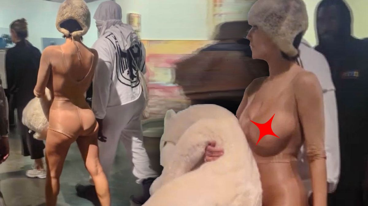 Bianca Censori bez cenzury: Manželka Kanyeho Westa odhalila na adventní neděli celá ňadra na veletrhu umění